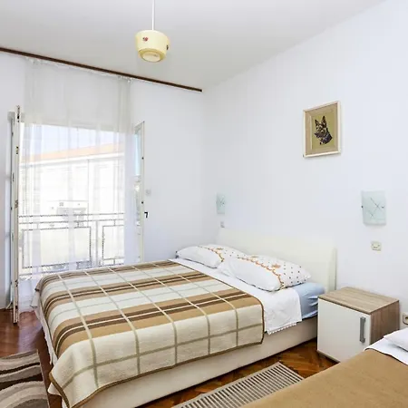 Apartment By The Sea Pirovac, Sibenik - 11824 *