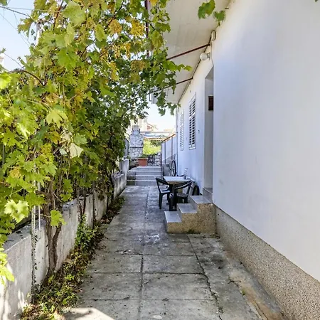 Apartment By The Sea Pirovac, Sibenik - 11824