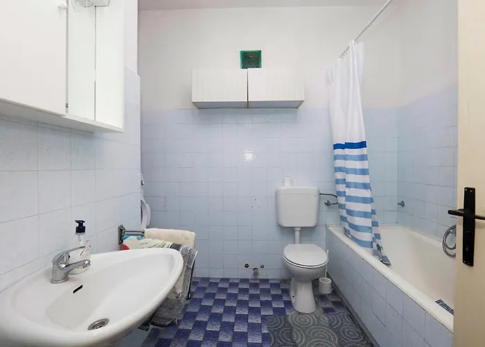 Apartamento By The Sea Pirovac, Sibenik - 11824