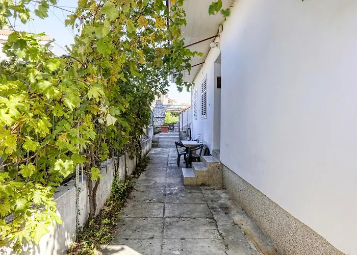 Appartement By The Sea Pirovac, Sibenik - 11824